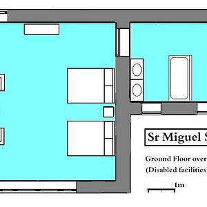Suite de 1 Dormitorio y Cama King Adaptada para Discapacitados